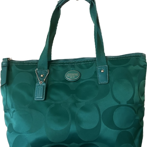 Coach - Picture 3 of 4